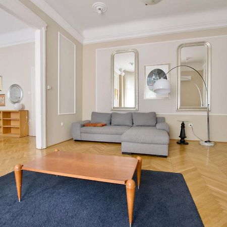 Standard Apartment By Hi5 - Kecskemeti Street Suite Будапешт Экстерьер фото